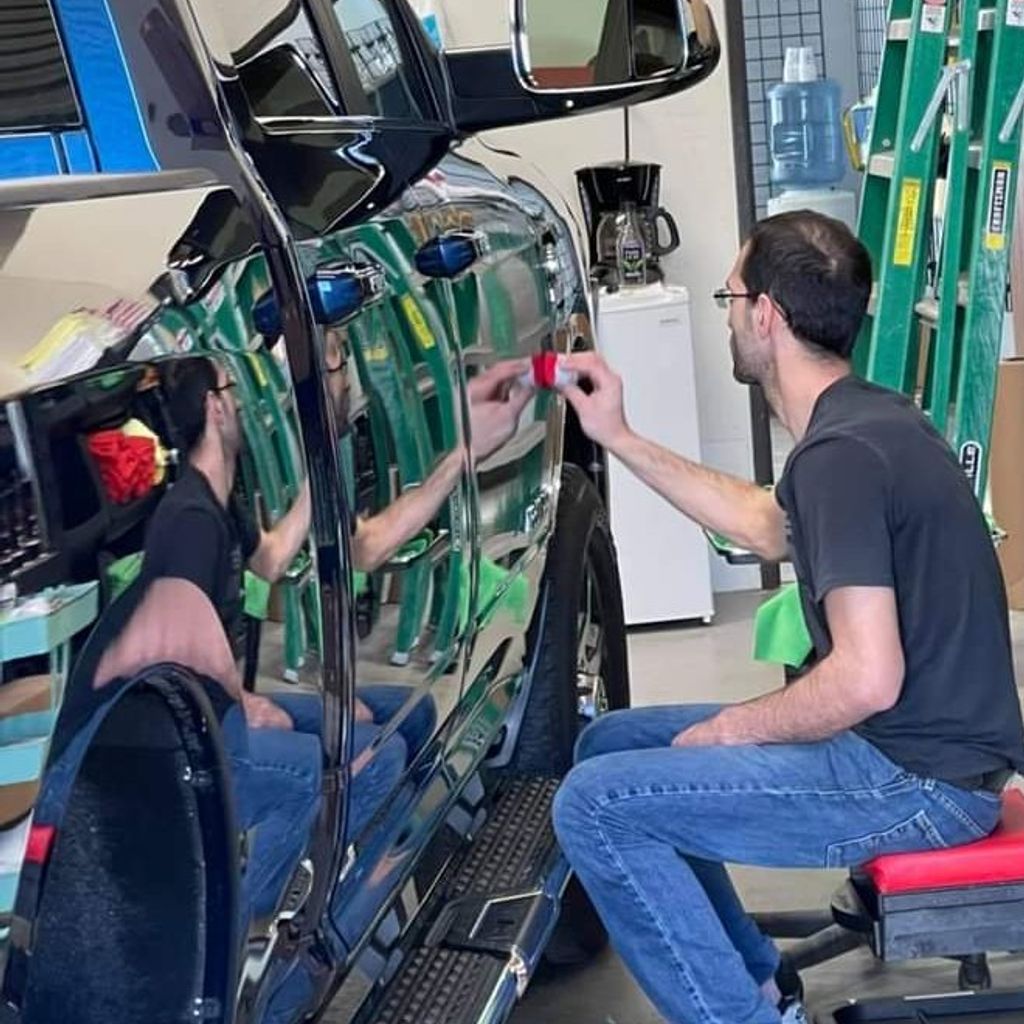 Lindstrom's Auto Detailing